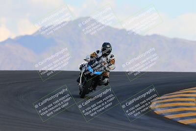 media/Oct-03-2022-Moto Forza (Mon) [[5f077a3730]]/Beginner Group/Session 5 (Turn 12)/